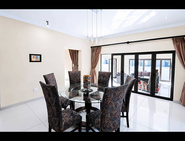 4 BEDROOM GOLF ESTATE FOR SALE IN BLUE VALLEY GOLF ESTATE